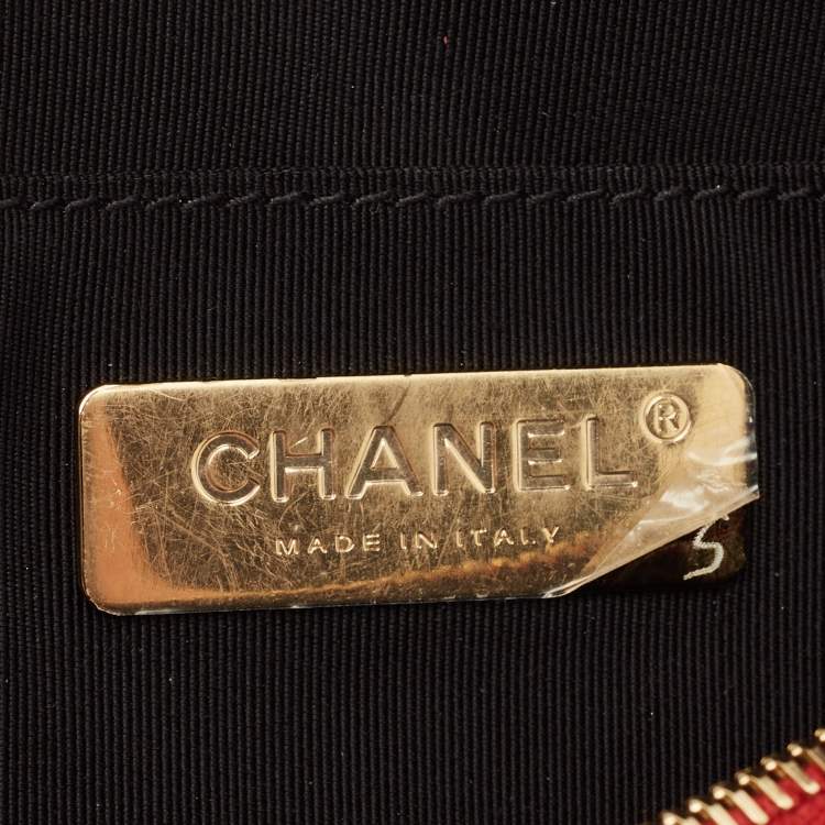 Pre Owned Chanel CC Red Quilted Leather Waist Bag