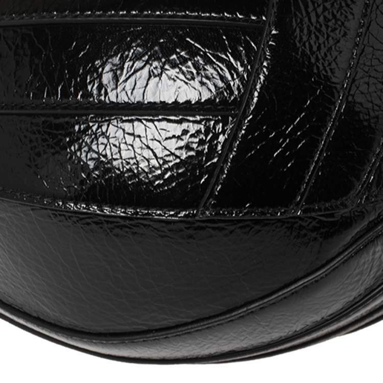 Pre Owned Chanel Black Crumpled Patent Leather Droplet Bag