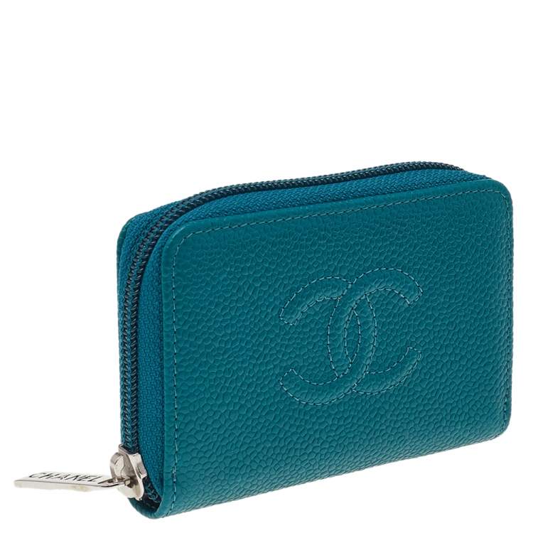 Pre Owned Chanel Green Caviar Leather Zip Around Card Holder