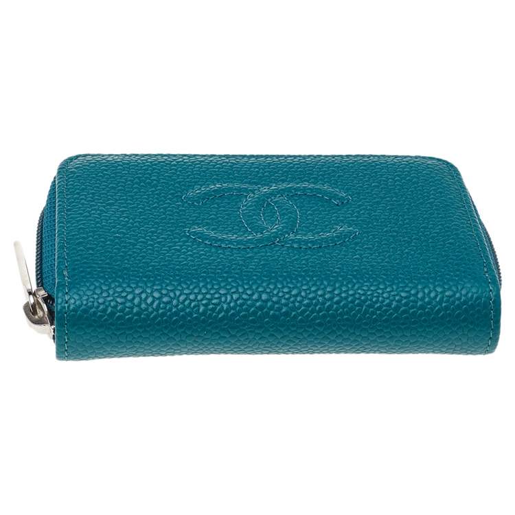 Pre Owned Chanel Green Caviar Leather Zip Around Card Holder
