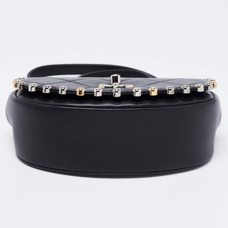 مملوكة مسبقًا Chanel  Black Leather Embellished Flap Saddle Bag