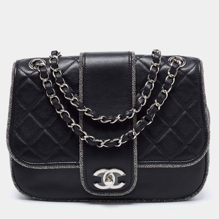 Chanel chic flap online bag