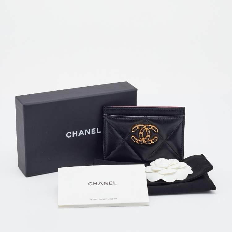 Pre Owned Chanel Black Quilted Leather CC Card Holder