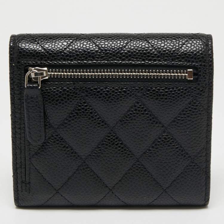 مملوكة مسبقًا Chanel Black Quilted Caviar Leather Classic Trifold Flap Wallet
