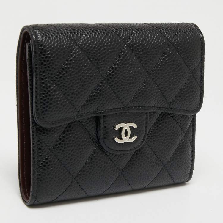 مملوكة مسبقًا Chanel Black Quilted Caviar Leather Classic Trifold Flap Wallet