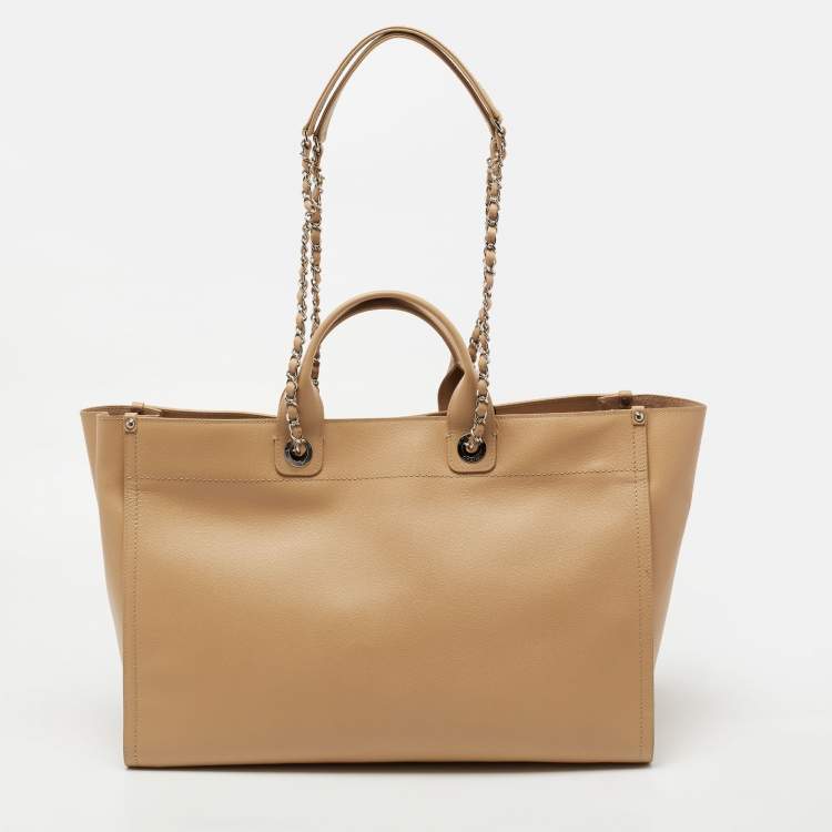 Pre Owned Chanel Beige Leather Large Studded Deauville Tote 