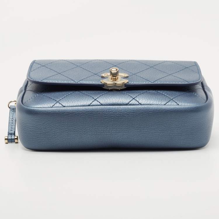 Pre Owned Chanel Metallic Blue Leather Casual Trip Waist Bag