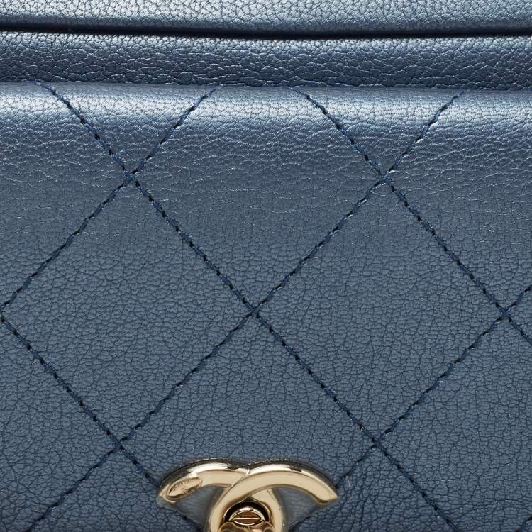 Pre Owned Chanel Metallic Blue Leather Casual Trip Waist Bag
