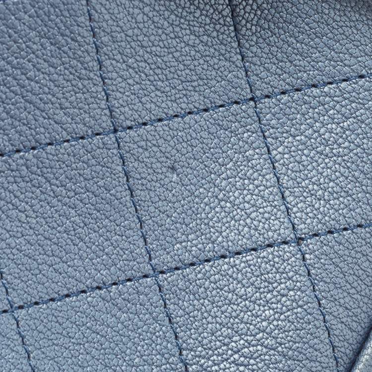 Pre Owned Chanel Metallic Blue Leather Casual Trip Waist Bag