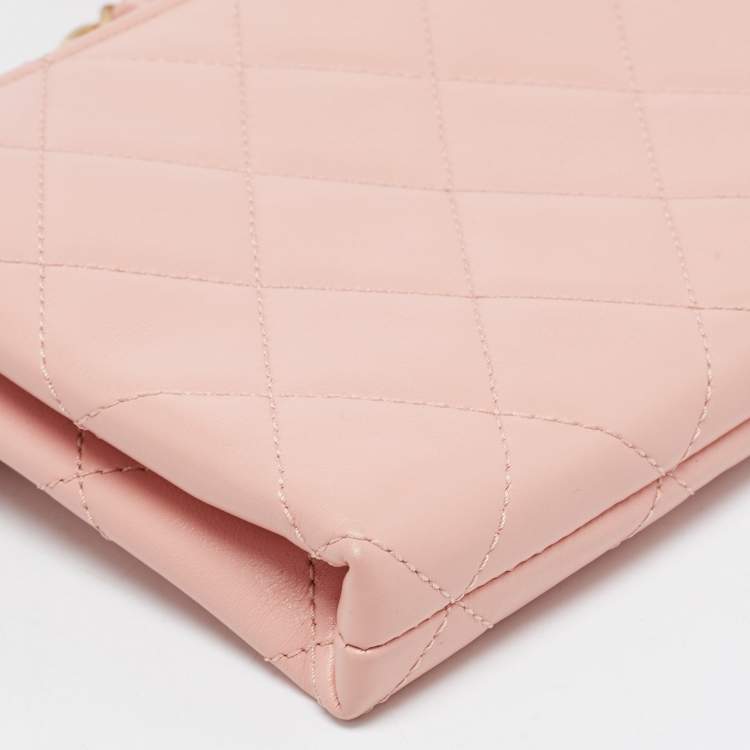 Pre Owned Chanel Pink Quilted Leather Waist Bag