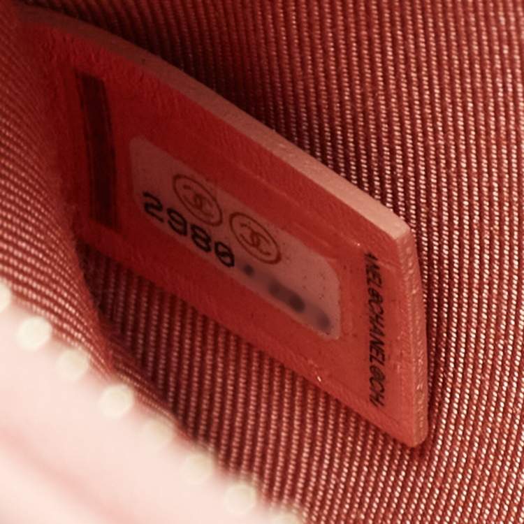 Pre Owned Chanel Pink Quilted Leather Waist Bag