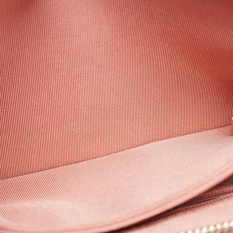 Pre Owned Chanel Pink Quilted Leather Waist Bag