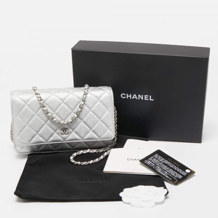 Pre Owned Chanel Silver Quilted Patent Leather CC Wallet on Chain