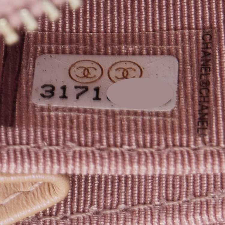 Pre Owned Chanel Pink Quilted Iridescent Leather CC Zip Coin Purse