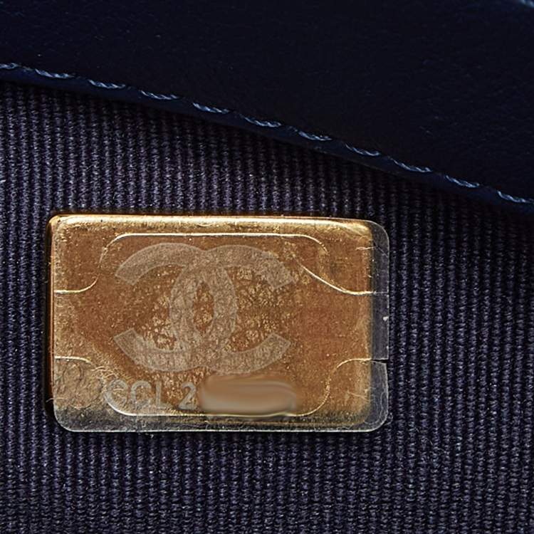 Pre Owned Chanel Blue Quilted Denim Medium 19 Flap Bag