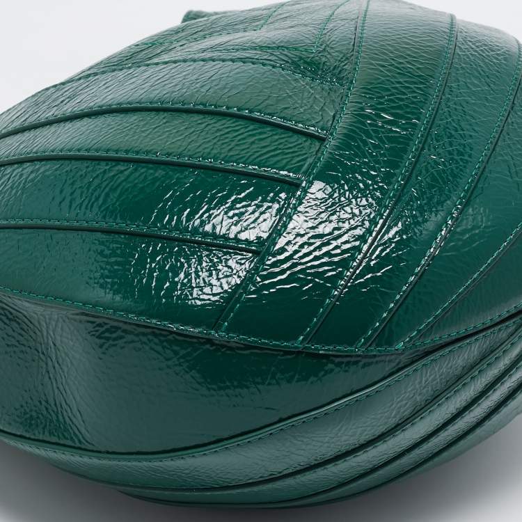 Pre Owned Chanel Green Crumpled Patent Leather Droplet Bag