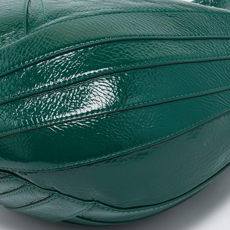 Pre Owned Chanel Green Crumpled Patent Leather Droplet Bag