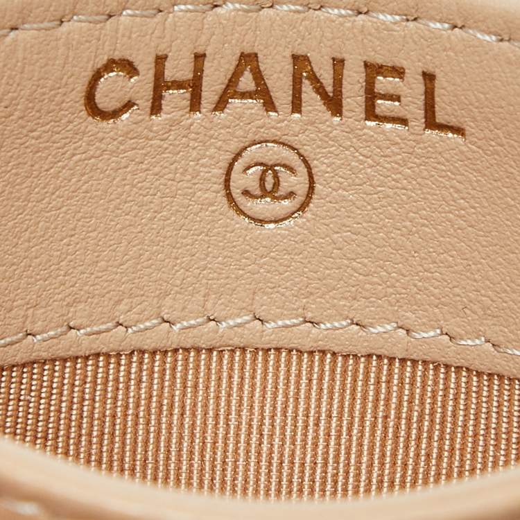 Pre Owned Chanel Beige Quilted Caviar Leather CC Logo Card Holder 