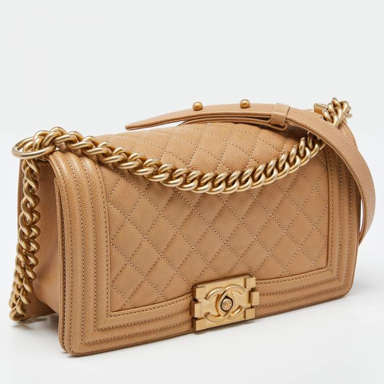 مملوكة مسبقًا Chanel Beige Quilted Caviar Leather Medium Boy Flap Bag