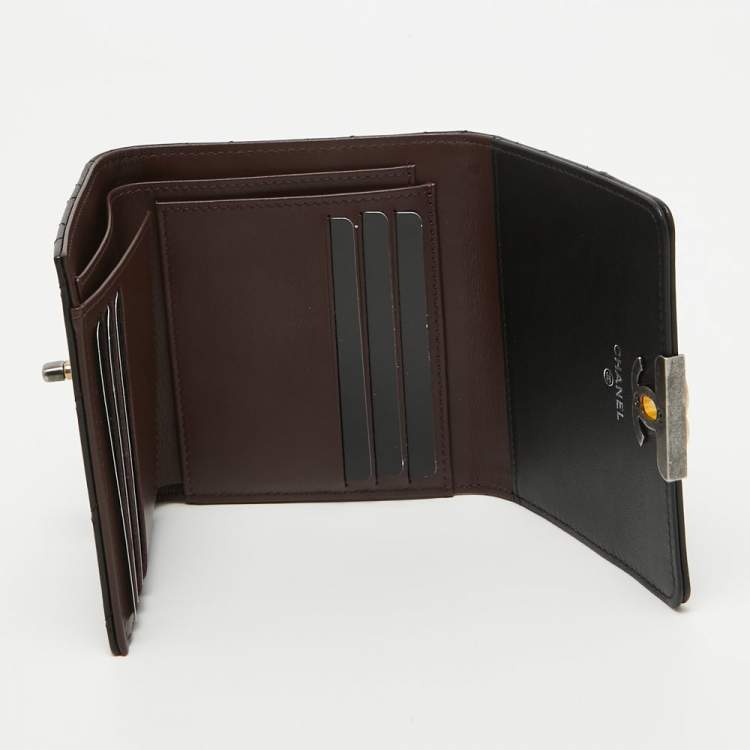 Pre Owned Chanel Black Quilted Leather CC Trifold Wallet