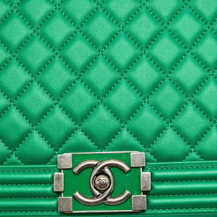 Pre Owned Chanel Metallic Green Quilted Leather New Medium Boy Bag