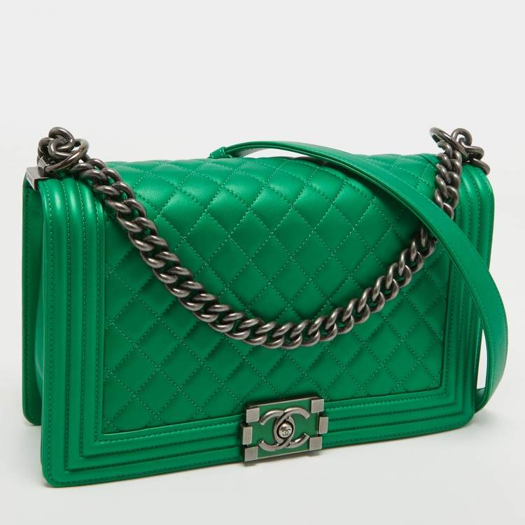 Pre Owned Chanel Metallic Green Quilted Leather New Medium Boy Bag