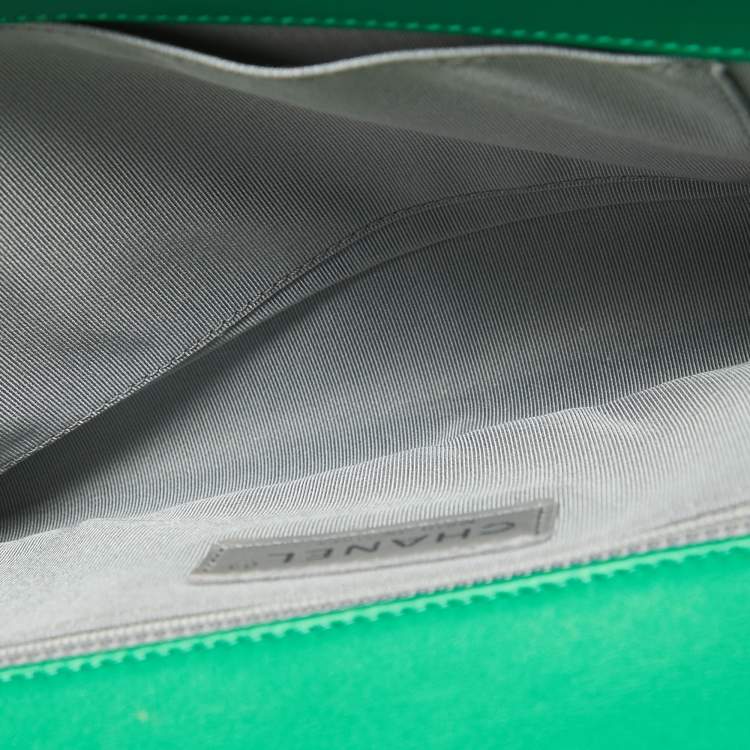 Pre Owned Chanel Metallic Green Quilted Leather New Medium Boy Bag