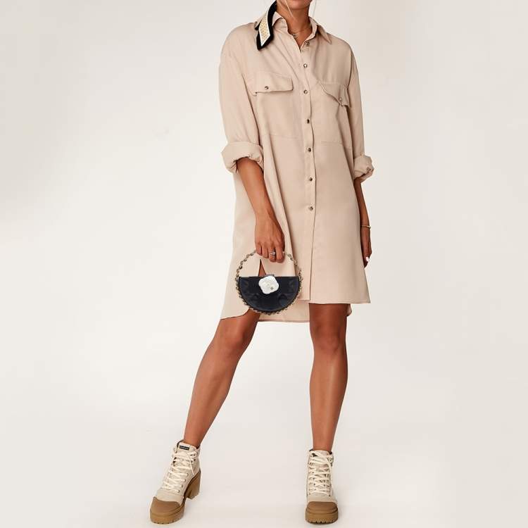 Pre Owned Chanel Black Quilted Leather Mini Round Camellia Clutch