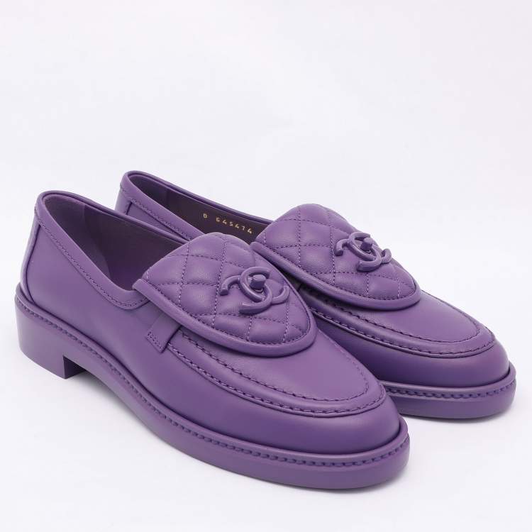 Pre Owned Chanel Purple Quilted Leather CC Turnlock Loafers Size 37.5