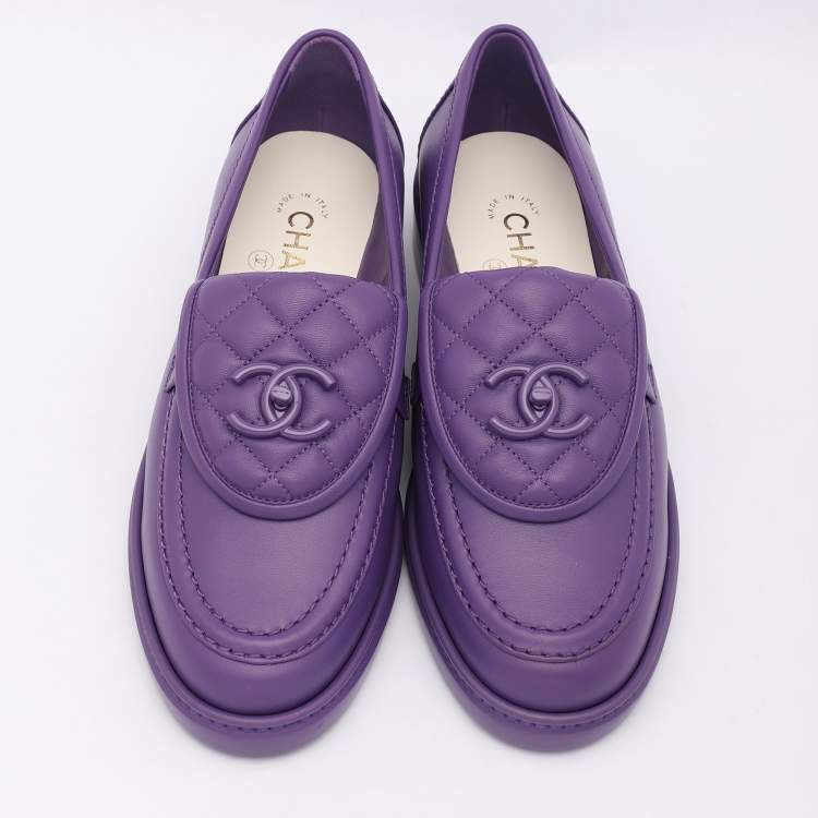 Pre Owned Chanel Purple Quilted Leather CC Turnlock Loafers Size 37.5