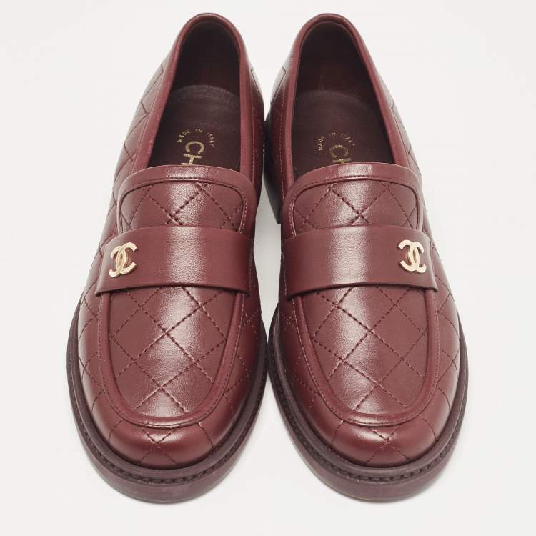 Pre Owned Chanel Burgundy Leather CC Loafers Size 36.5