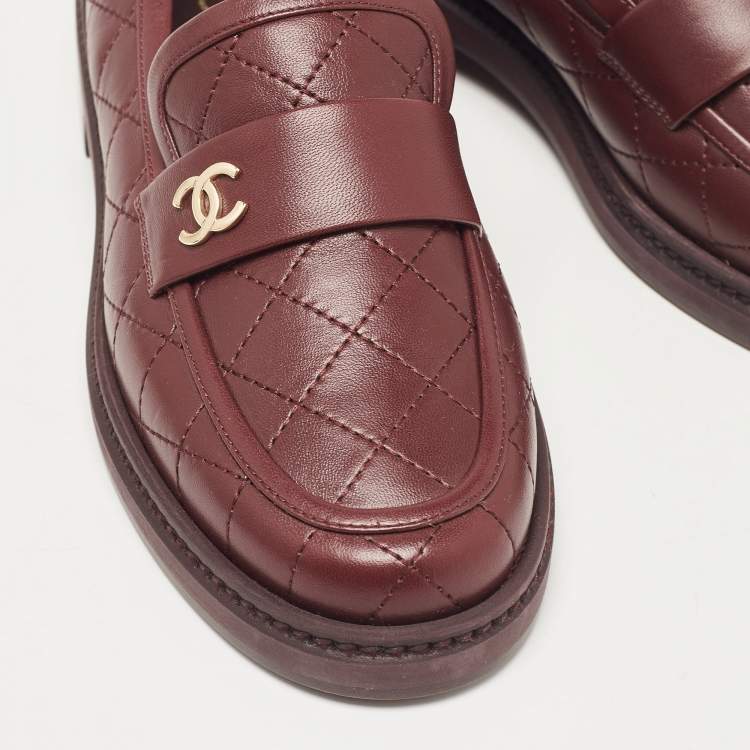 Pre Owned Chanel Burgundy Leather CC Loafers Size 36.5