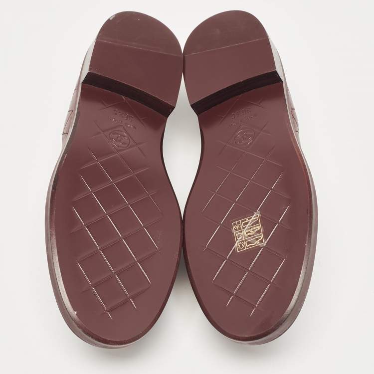 Pre Owned Chanel Burgundy Leather CC Loafers Size 36.5