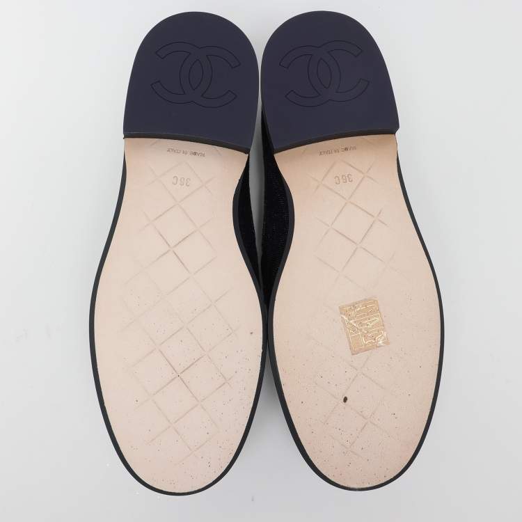 Pre Owned Chanel Navy Blue Denim CC Turnlock Loafers Size 36