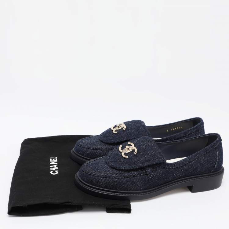 Pre Owned Chanel Navy Blue Denim CC Turnlock Loafers Size 36