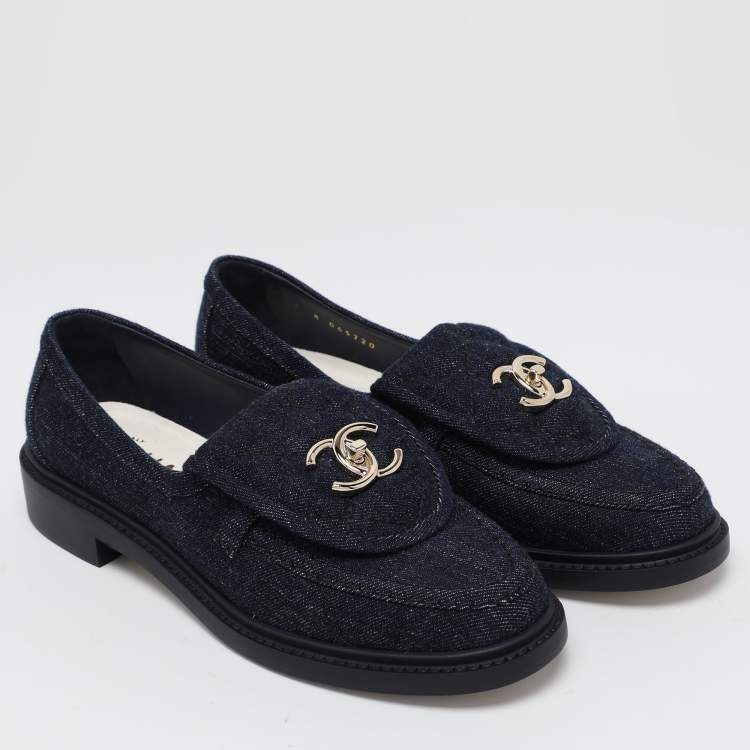 Pre Owned Chanel Navy Blue Denim CC Turnlock Loafers Size 36