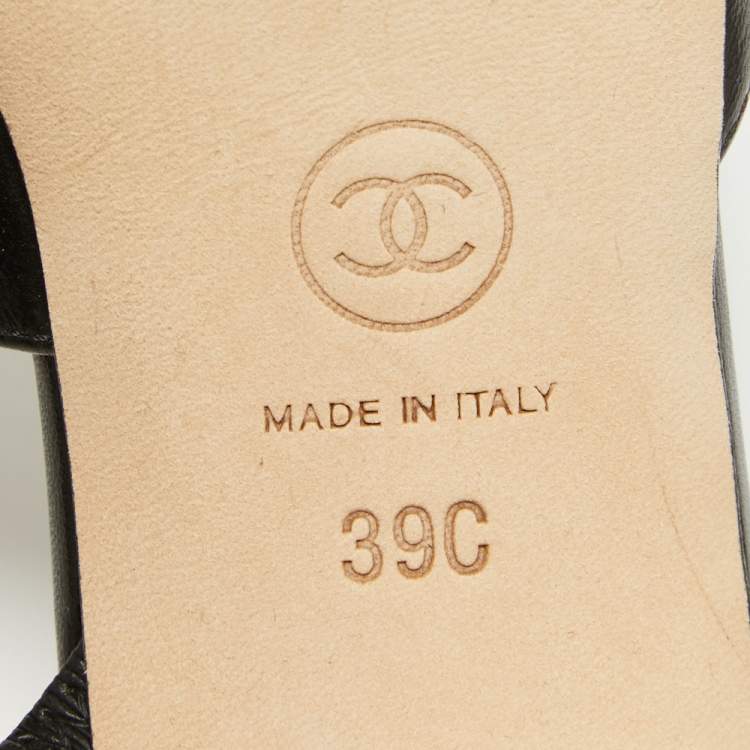 Pre Owned Chanel Black Leather and Fabric Cap Toe CC Slingback Pumps Size 39