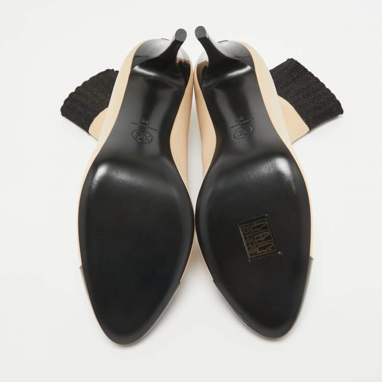 Pre Owned Chanel Beige/Black Knit Fabric and Patent Cap Toe CC Ankle Booties Size 39