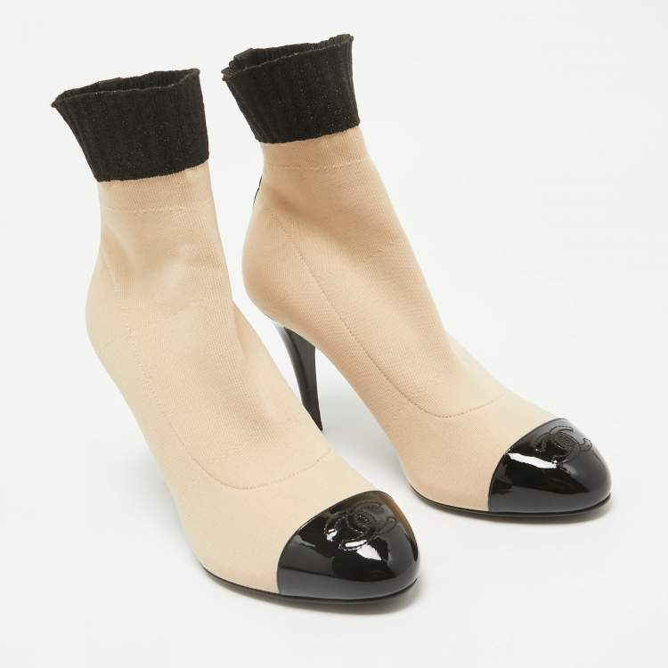 Pre Owned Chanel Beige/Black Knit Fabric and Patent Cap Toe CC Ankle Booties Size 39