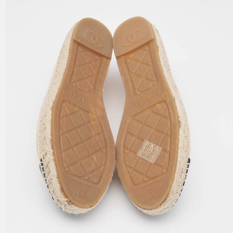 Pre Owned Chanel Beige/Black Leather CC Cap Toe Espadrille Flats Size 39
