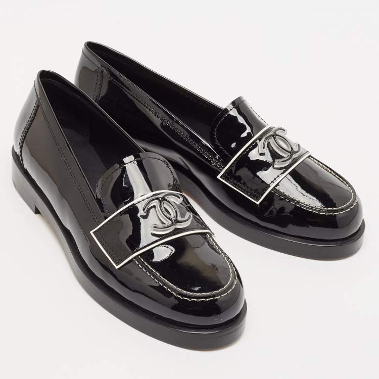 Pre Owned Chanel Black Patent Leather CC Slip On Loafers Size 38.5