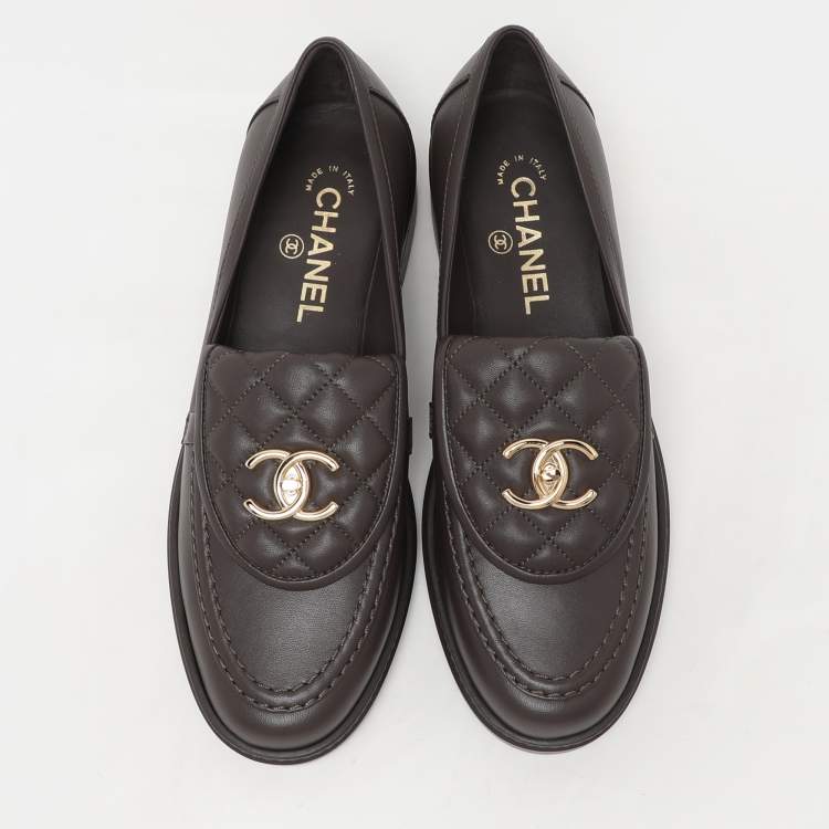 Pre Owned Chanel Etoupe Grey Quilted Leather CC Turnlock Loafers Size 39