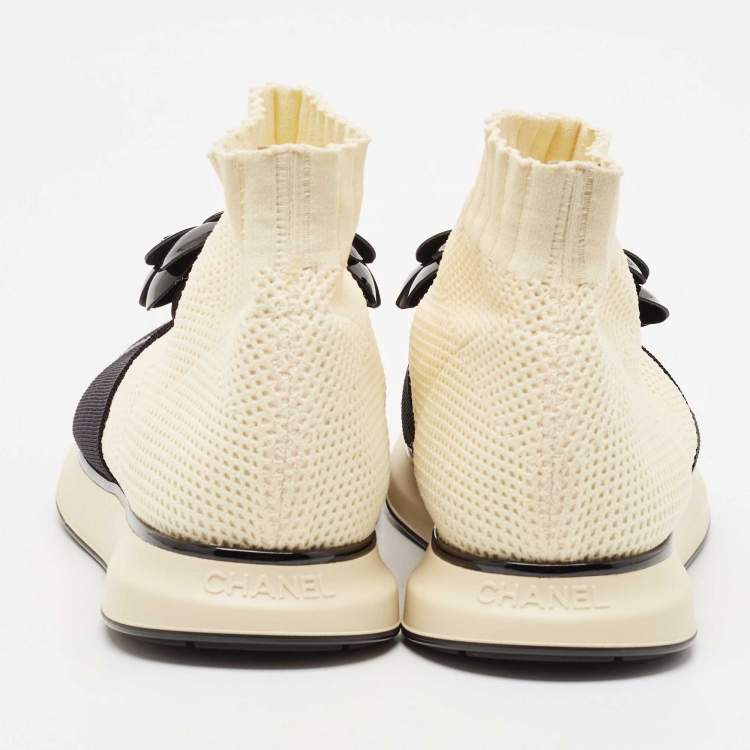 Pre Owned Chanel Cream/Black Knit Fabric Camelia Sneakers Size 39.5 