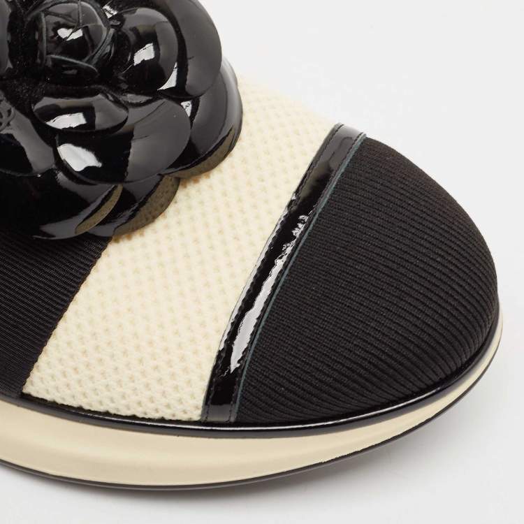 Pre Owned Chanel Cream/Black Knit Fabric Camelia Sneakers Size 39.5 