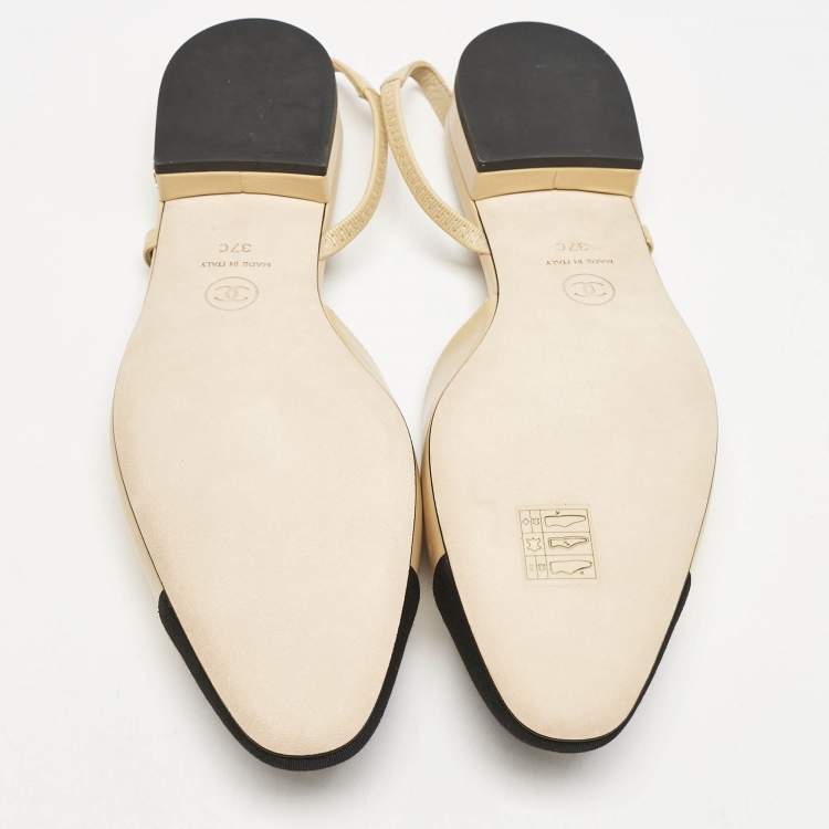 Pre Owned Chanel Beige/Black Leather and Grosgrain Cap Toe Slingback Flats Size 37