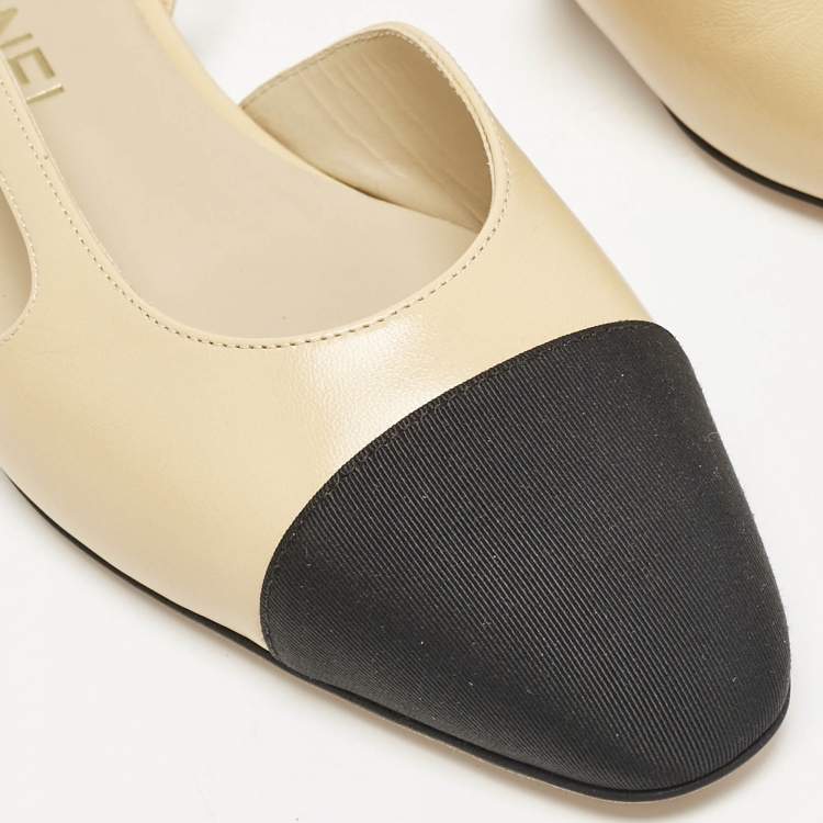 Pre Owned Chanel Beige/Black Leather and Grosgrain Cap Toe Slingback Flats Size 37