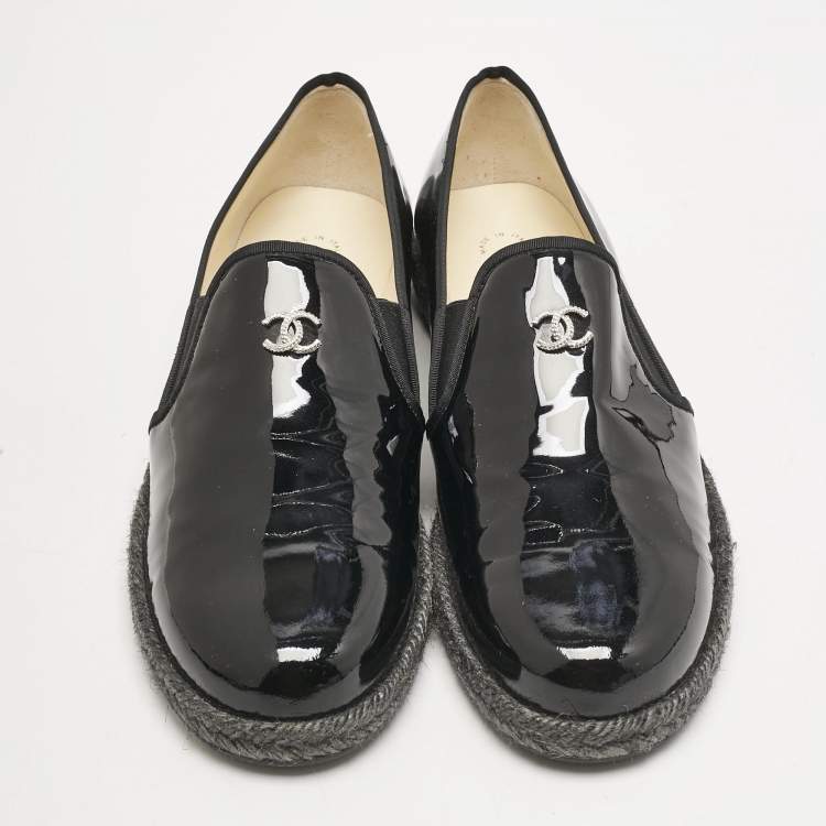 Pre Owned Chanel Black Patent Leather CC Espadrille Loafers Size 41