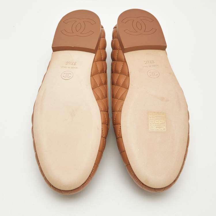 Pre Owned Chanel Brown Quilted Leather CC Chain Loafers Size 37.5