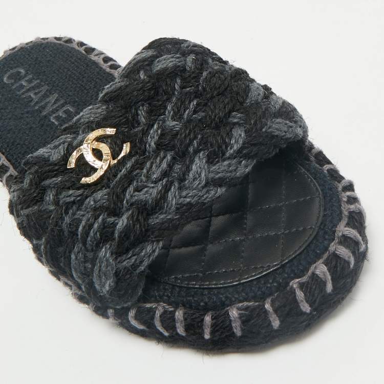 Pre Owned Chanel Two Tone Tweed Interlocking CC logo Flat Slides Size 41
