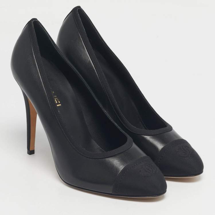 Pre Owned Chanel Black Canvas and Leather CC Cap Toe Pumps Size 41.5